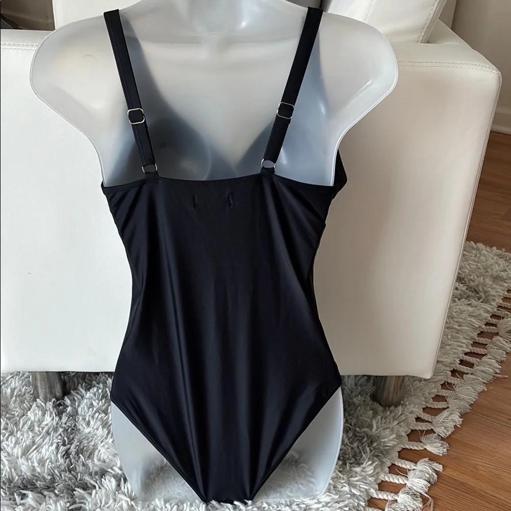Black and White Swimsuit - Picture 3 of 5